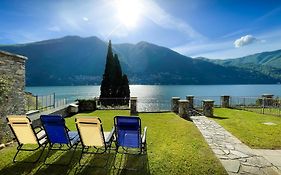 Villa Luminosa Laglio - Private Parking, Garden